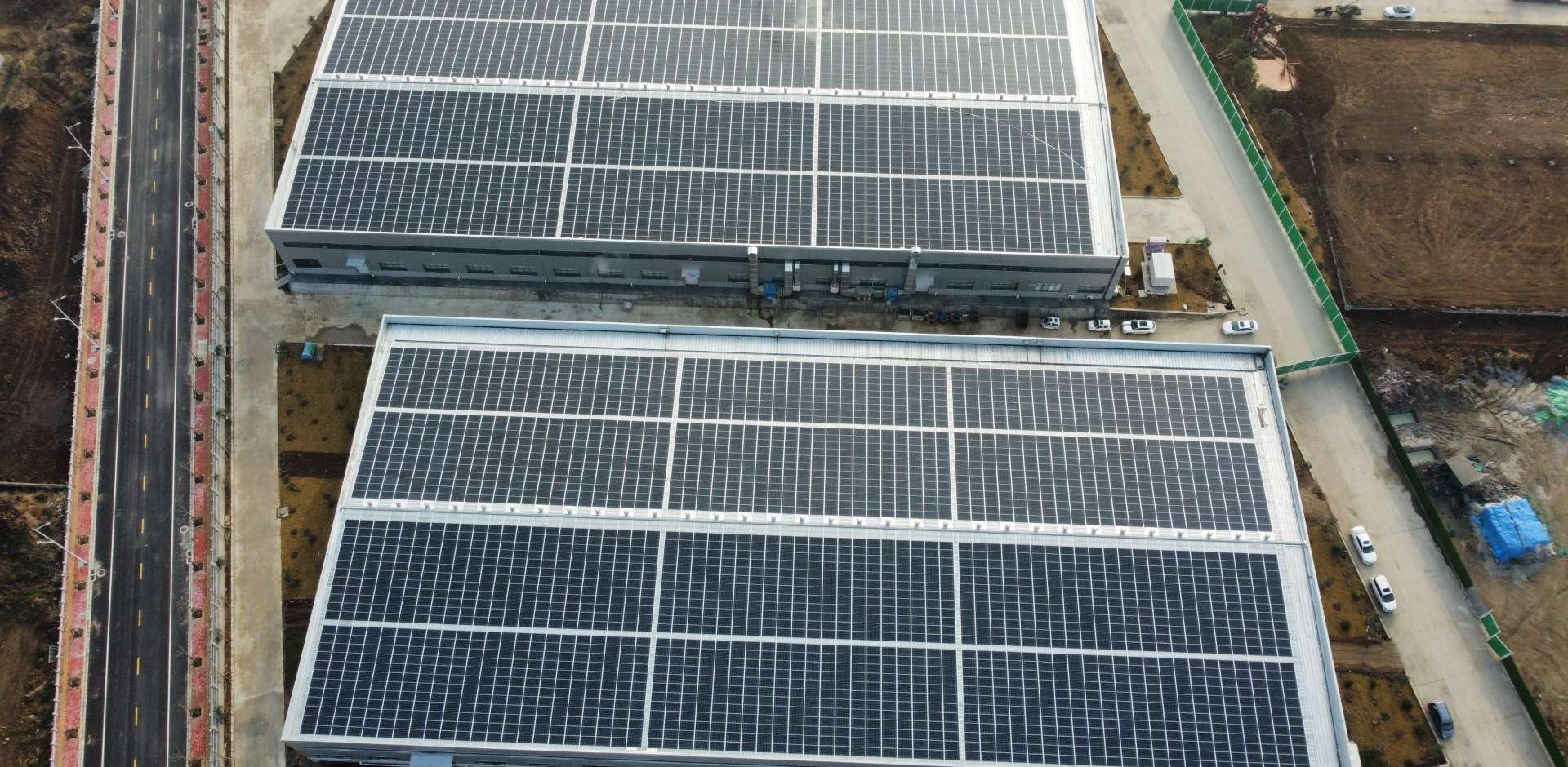 1920-2021年3月，河南唐河县 中部食品城BIPV光伏项目，装机量1.8MW，年发电200万度，满足45%用电需要.jpg
